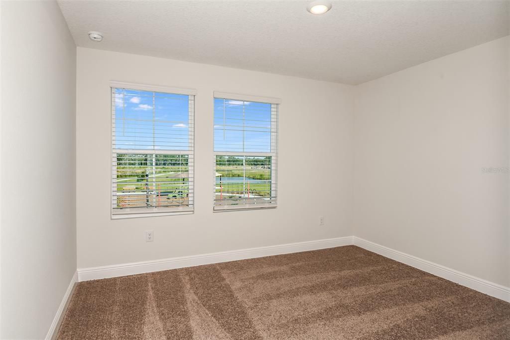 For Sale: $514,990 (5 beds, 3 baths, 2736 Square Feet)