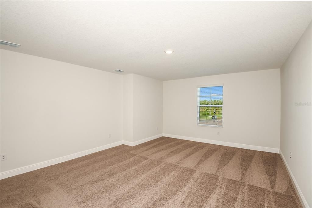 For Sale: $514,990 (5 beds, 3 baths, 2736 Square Feet)