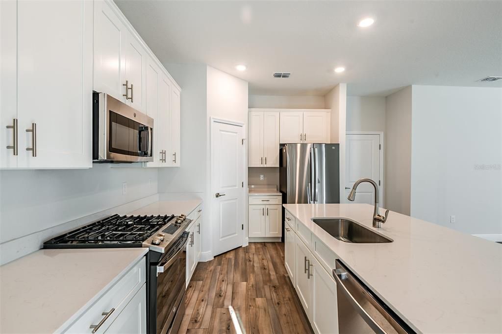 For Sale: $514,990 (5 beds, 3 baths, 2736 Square Feet)