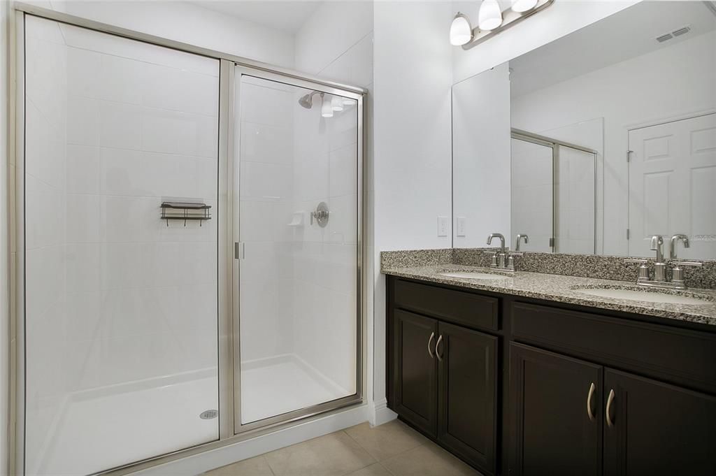 For Rent: $2,775 (3 beds, 2 baths, 1755 Square Feet)