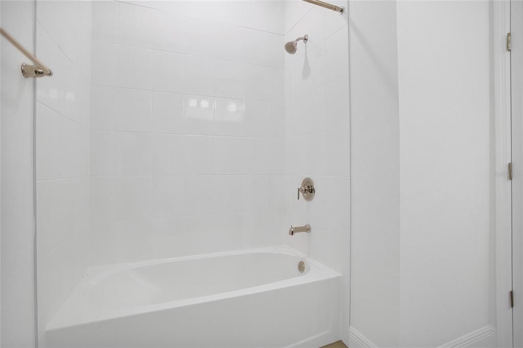 For Rent: $2,775 (3 beds, 2 baths, 1755 Square Feet)