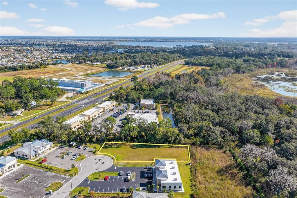 待售: $1,249,000 (0.70 acres)