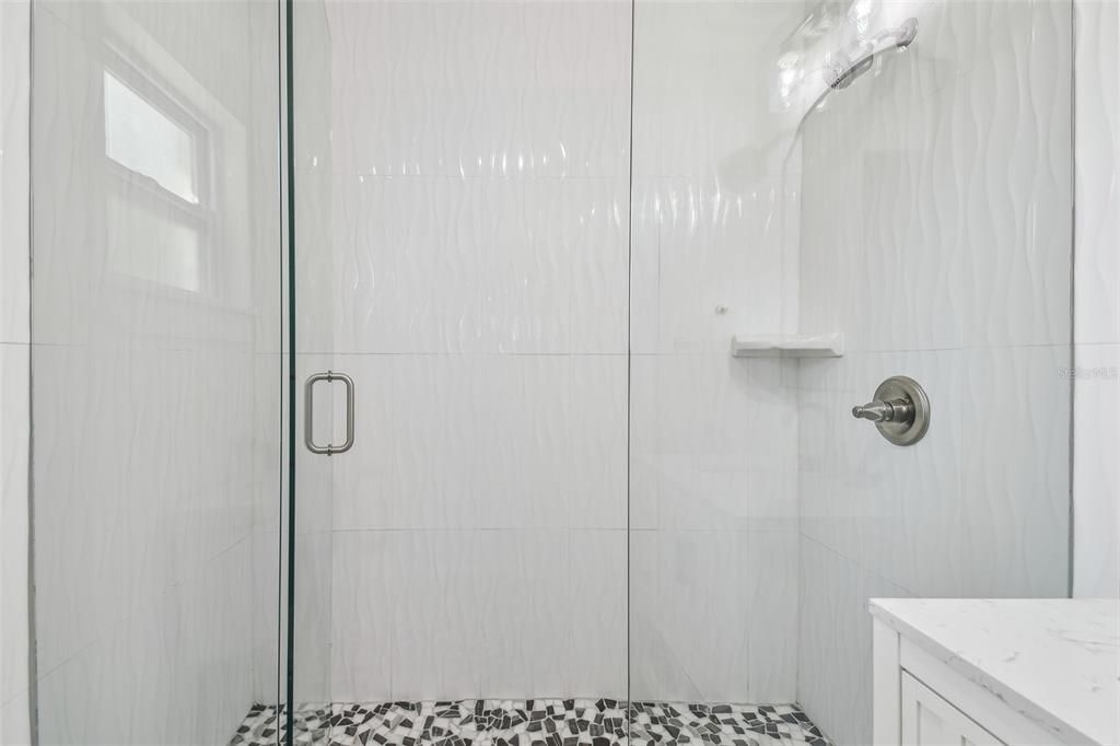 В аренду: $5,500 (4 спален, 2 ванн, 2088 Квадратных фут)