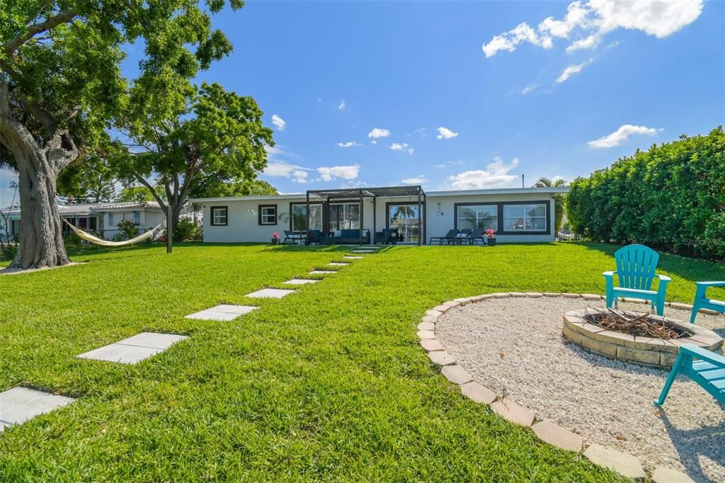 В аренду: $5,500 (4 спален, 2 ванн, 2088 Квадратных фут)