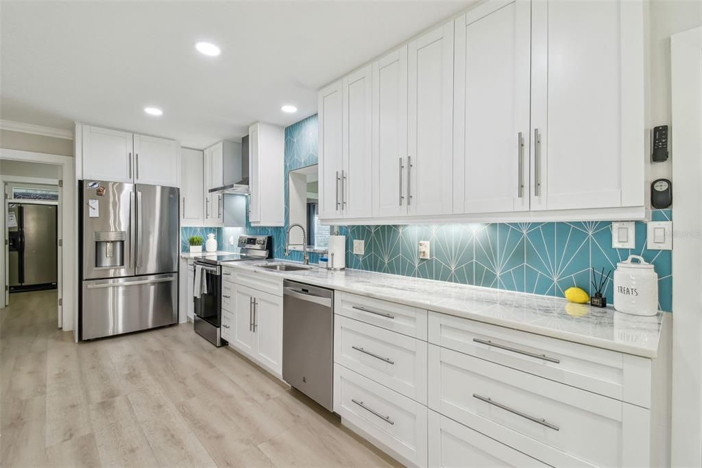 В аренду: $5,500 (4 спален, 2 ванн, 2088 Квадратных фут)