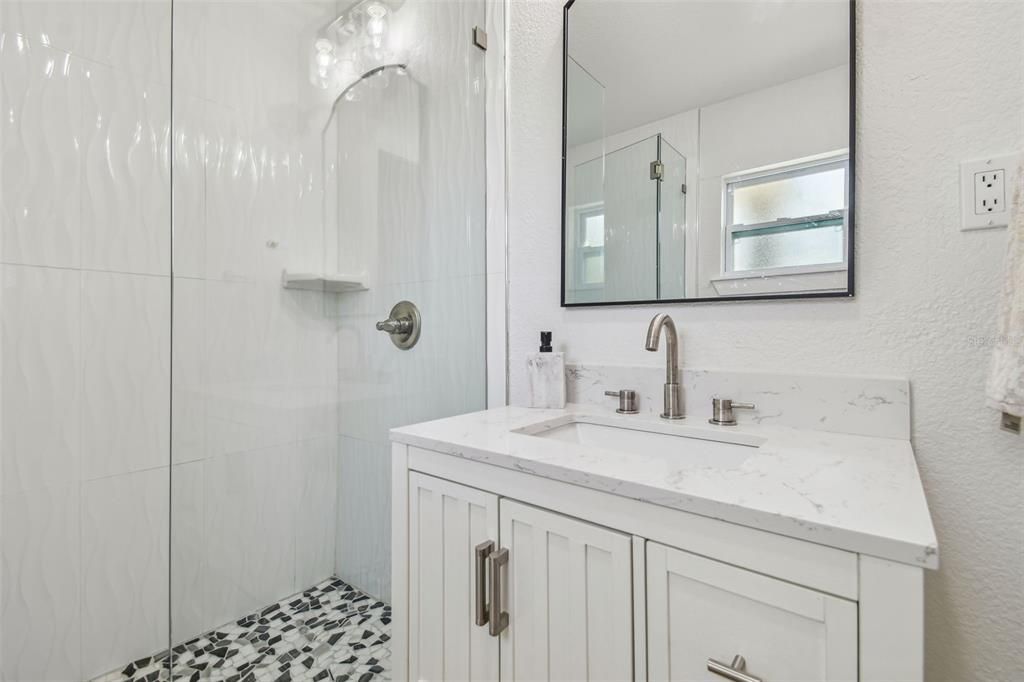 В аренду: $5,500 (4 спален, 2 ванн, 2088 Квадратных фут)