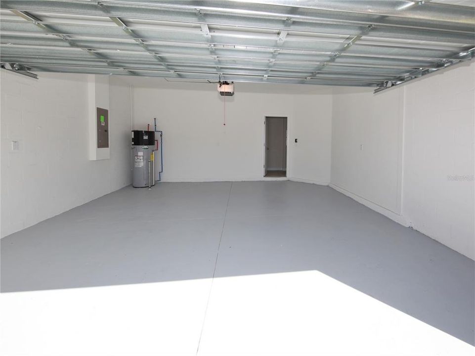 For Rent: $2,750 (5 beds, 3 baths, 2214 Square Feet)