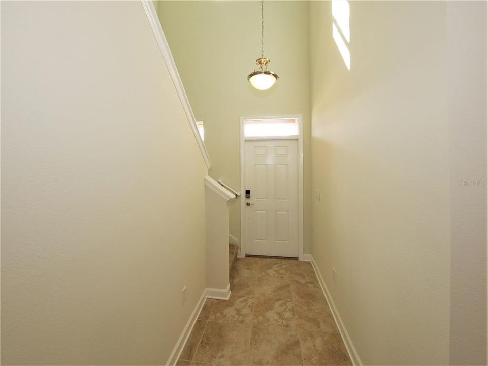 For Rent: $2,750 (5 beds, 3 baths, 2214 Square Feet)