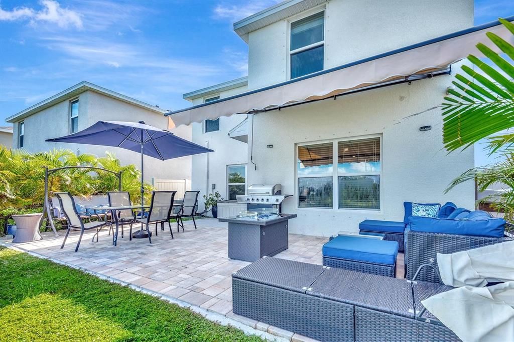 For Rent: $2,800 (3 beds, 2 baths, 1960 Square Feet)