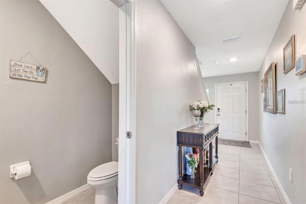 For Rent: $2,800 (3 beds, 2 baths, 1960 Square Feet)