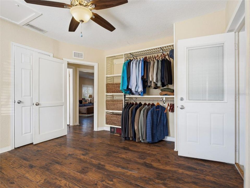 На продажу: $449,000 (2 спален, 2 ванн, 952 Квадратных фут)