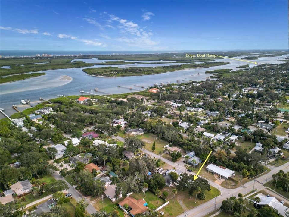 На продажу: $449,000 (2 спален, 2 ванн, 952 Квадратных фут)