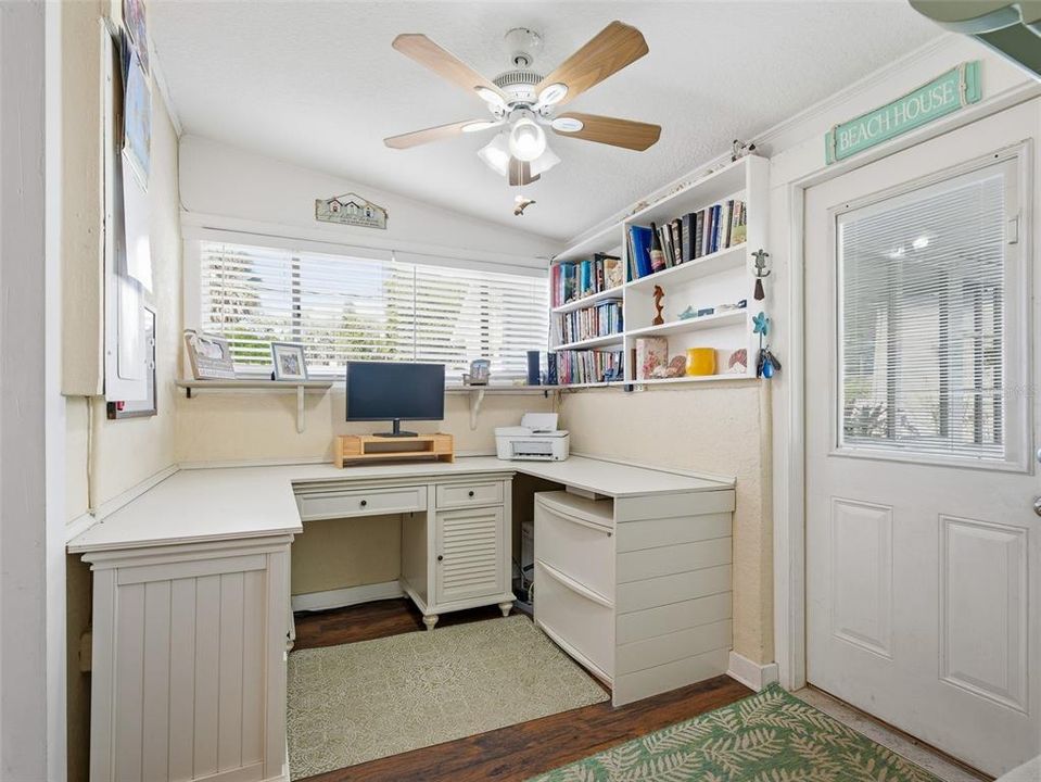 На продажу: $449,000 (2 спален, 2 ванн, 952 Квадратных фут)