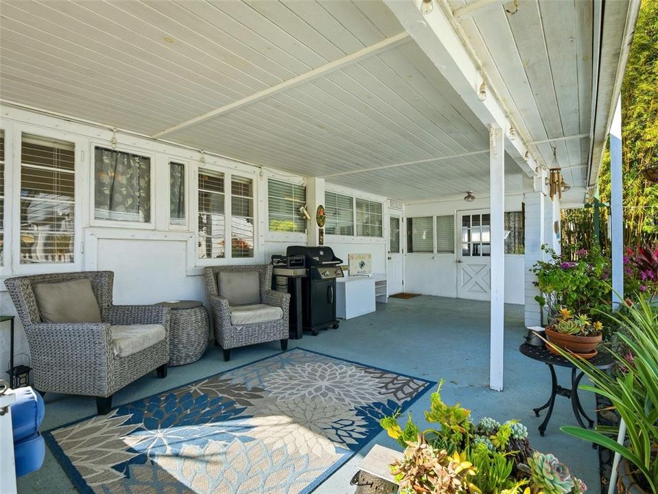 На продажу: $449,000 (2 спален, 2 ванн, 952 Квадратных фут)