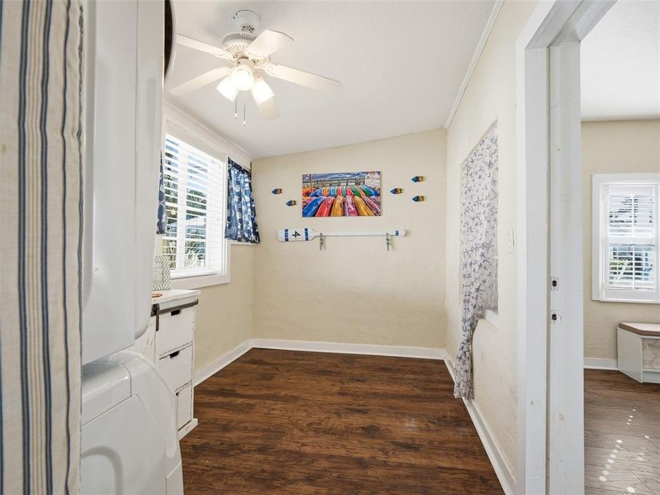 На продажу: $449,000 (2 спален, 2 ванн, 952 Квадратных фут)