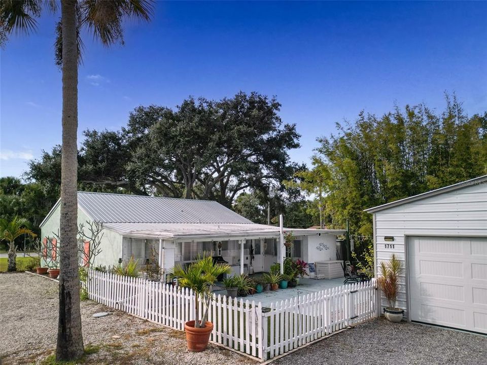 На продажу: $449,000 (2 спален, 2 ванн, 952 Квадратных фут)