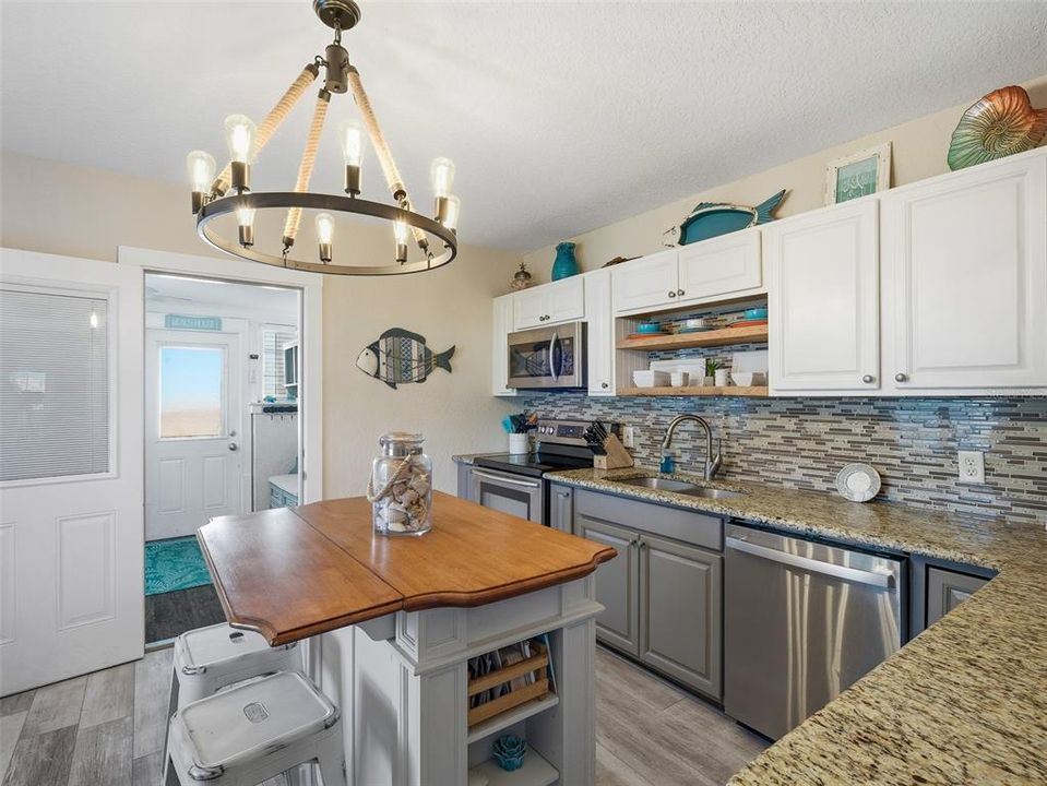 На продажу: $449,000 (2 спален, 2 ванн, 952 Квадратных фут)