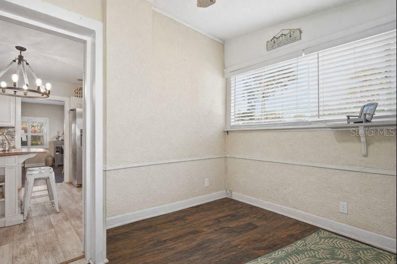 На продажу: $449,000 (2 спален, 2 ванн, 952 Квадратных фут)