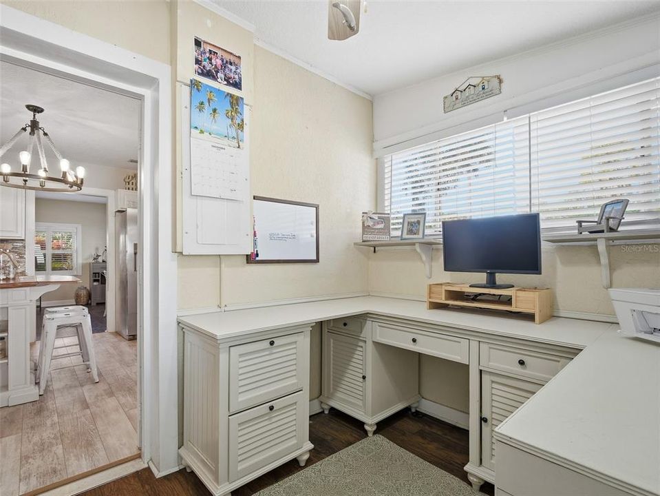 На продажу: $449,000 (2 спален, 2 ванн, 952 Квадратных фут)