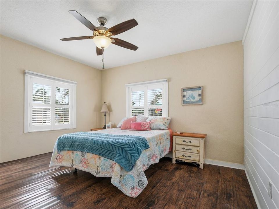 На продажу: $449,000 (2 спален, 2 ванн, 952 Квадратных фут)