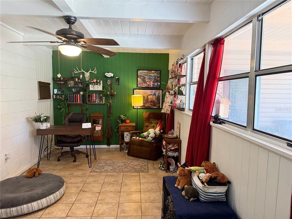 待售: $260,000 (3 贝兹, 2 浴室, 1304 平方英尺)