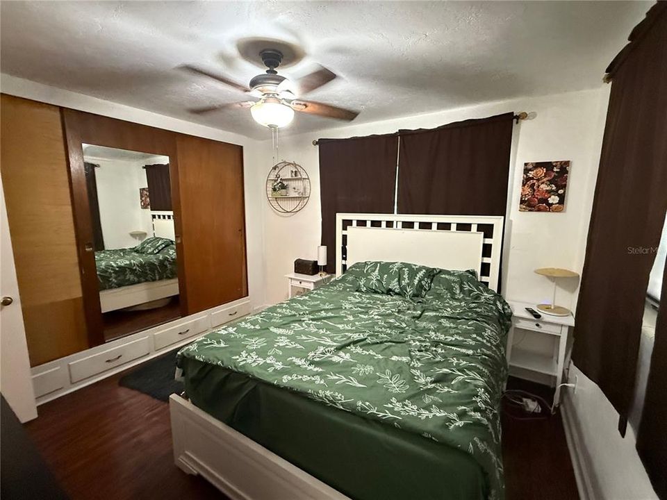 待售: $260,000 (3 贝兹, 2 浴室, 1304 平方英尺)