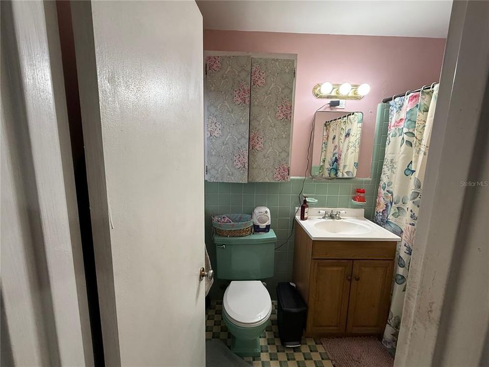 待售: $260,000 (3 贝兹, 2 浴室, 1304 平方英尺)