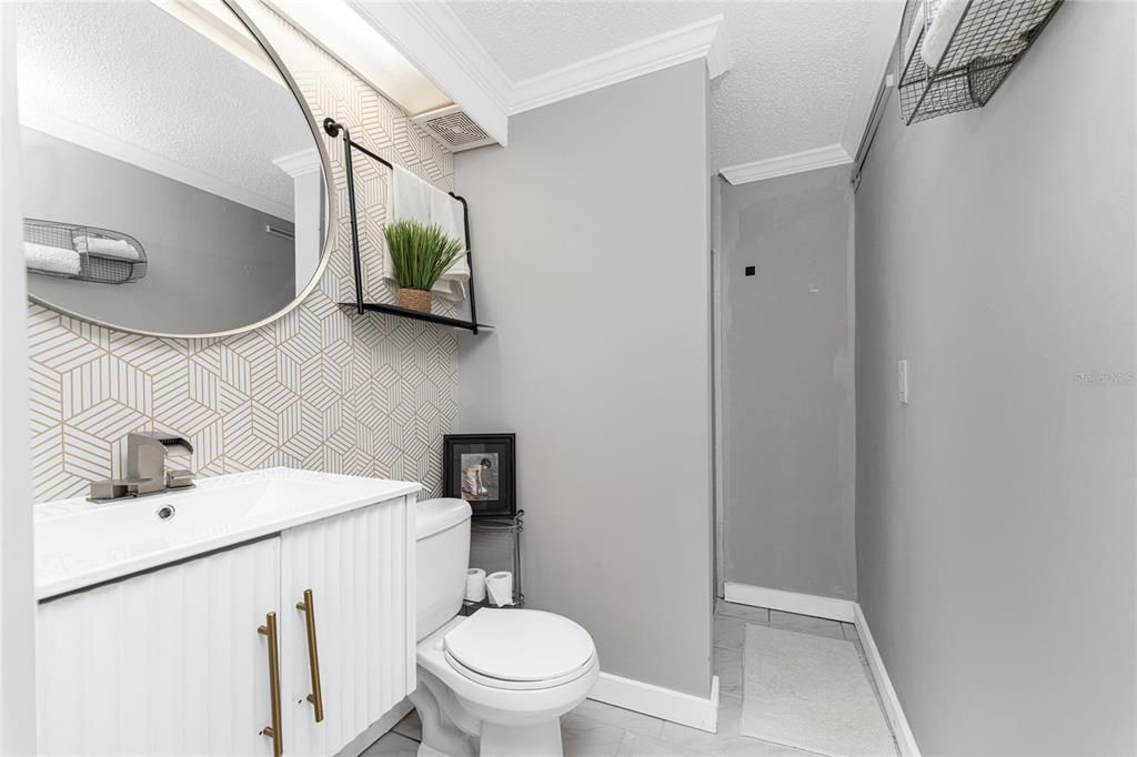 For Sale: $599,900 (2 beds, 3 baths, 1217 Square Feet)