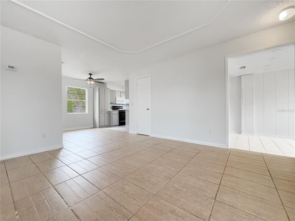 For Sale: $316,000 (4 beds, 2 baths, 1344 Square Feet)