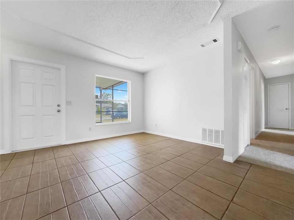 For Sale: $316,000 (4 beds, 2 baths, 1344 Square Feet)