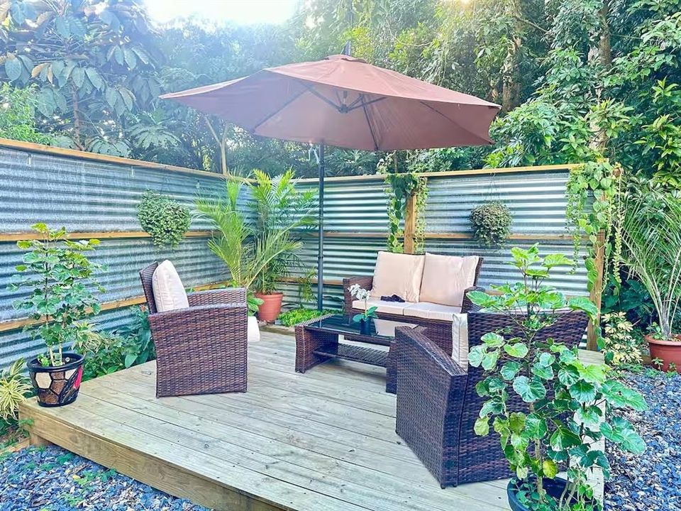 For Rent: $1,800 (2 beds, 2 baths, 950 Square Feet)