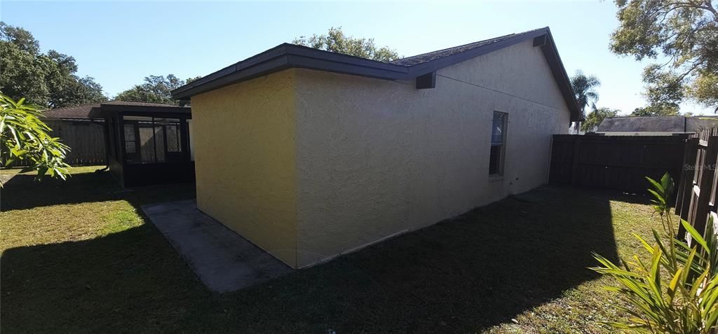 For Rent: $2,800 (2 beds, 2 baths, 1262 Square Feet)