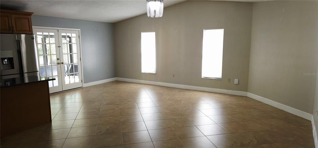 For Rent: $2,800 (2 beds, 2 baths, 1262 Square Feet)