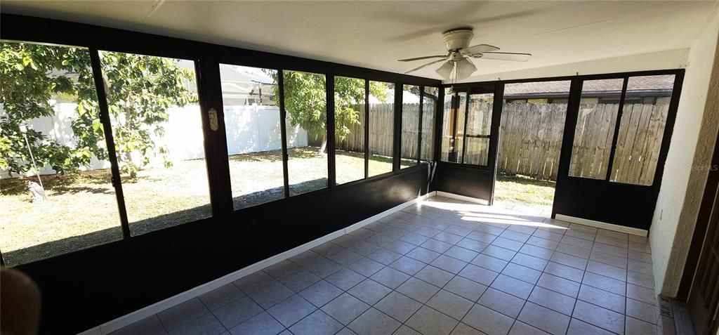 For Rent: $2,800 (2 beds, 2 baths, 1262 Square Feet)