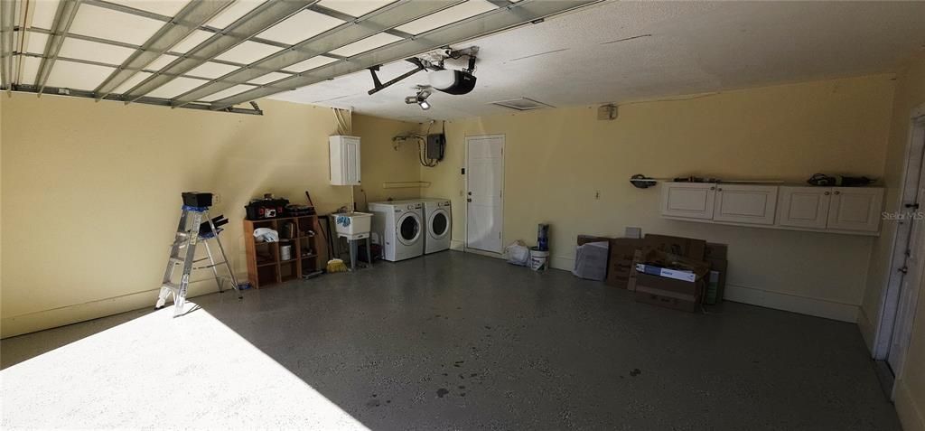 For Rent: $2,800 (2 beds, 2 baths, 1262 Square Feet)