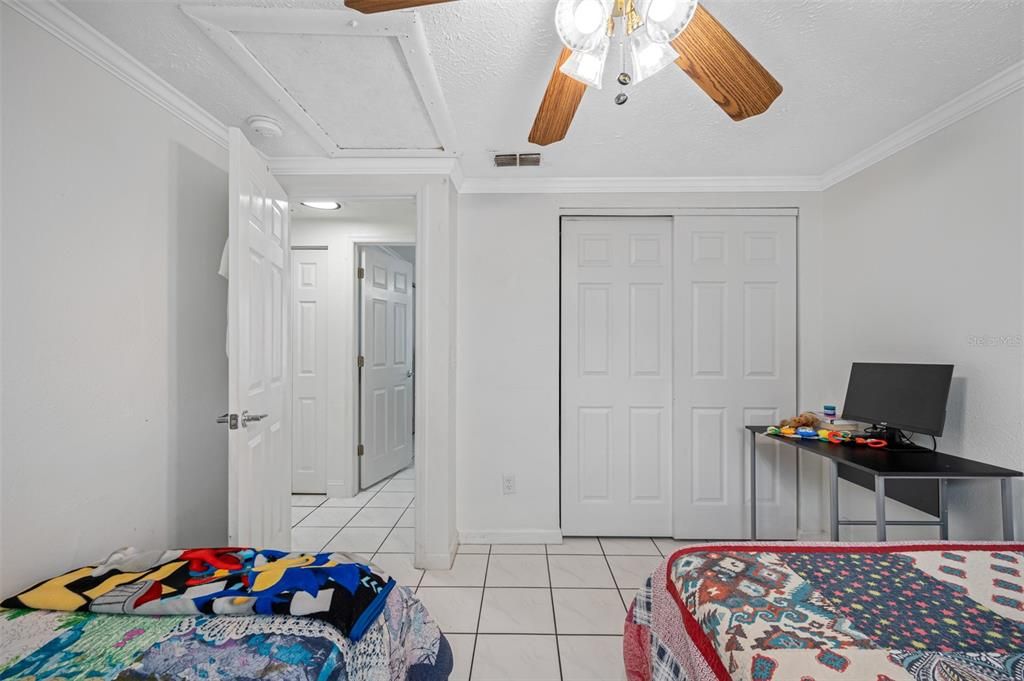 For Sale: $398,900 (3 beds, 2 baths, 1148 Square Feet)