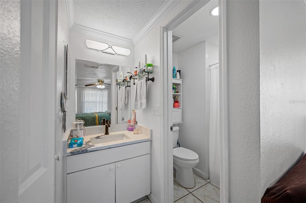 For Sale: $398,900 (3 beds, 2 baths, 1148 Square Feet)