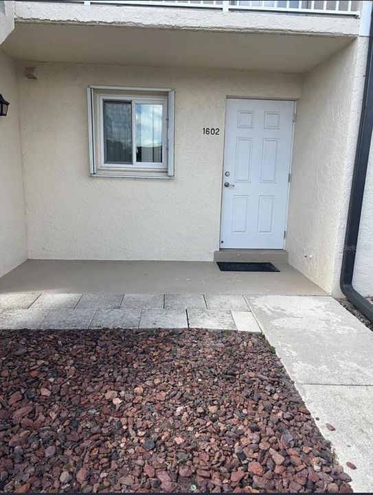 出租: $1,350 (2 贝兹, 2 浴室, 886 平方英尺)