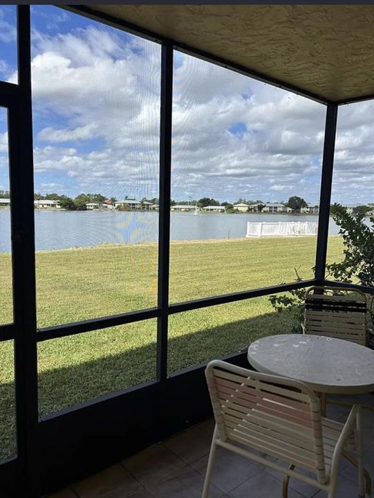 出租: $1,350 (2 贝兹, 2 浴室, 886 平方英尺)