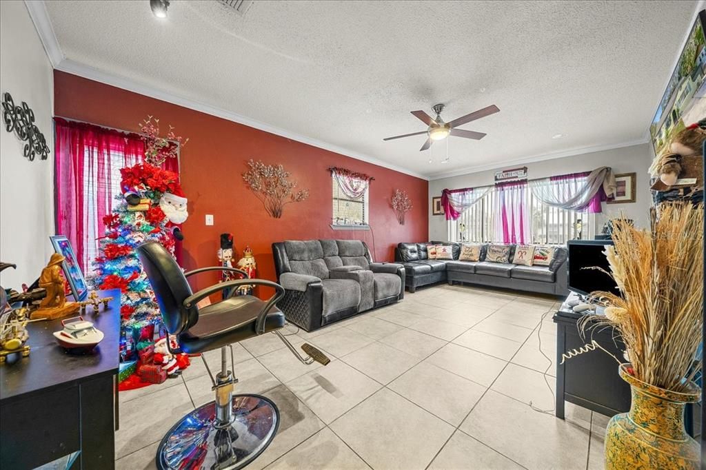 For Sale: $343,500 (3 beds, 2 baths, 1504 Square Feet)