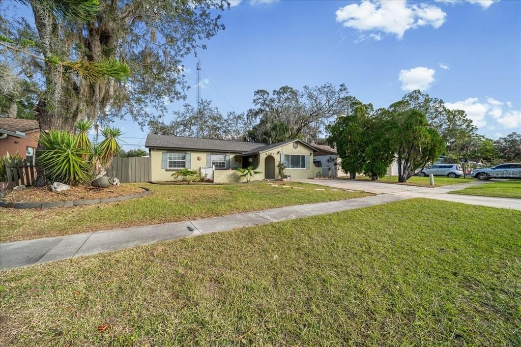 For Sale: $343,500 (3 beds, 2 baths, 1504 Square Feet)