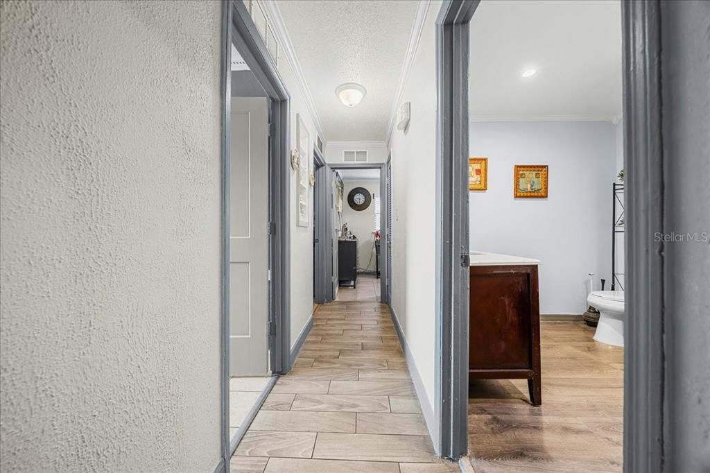 For Sale: $343,500 (3 beds, 2 baths, 1504 Square Feet)