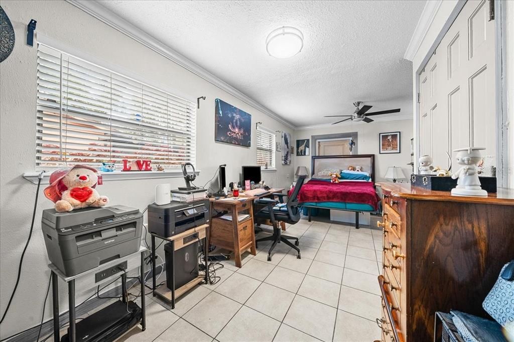 For Sale: $343,500 (3 beds, 2 baths, 1504 Square Feet)