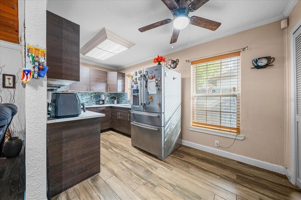 For Sale: $343,500 (3 beds, 2 baths, 1504 Square Feet)