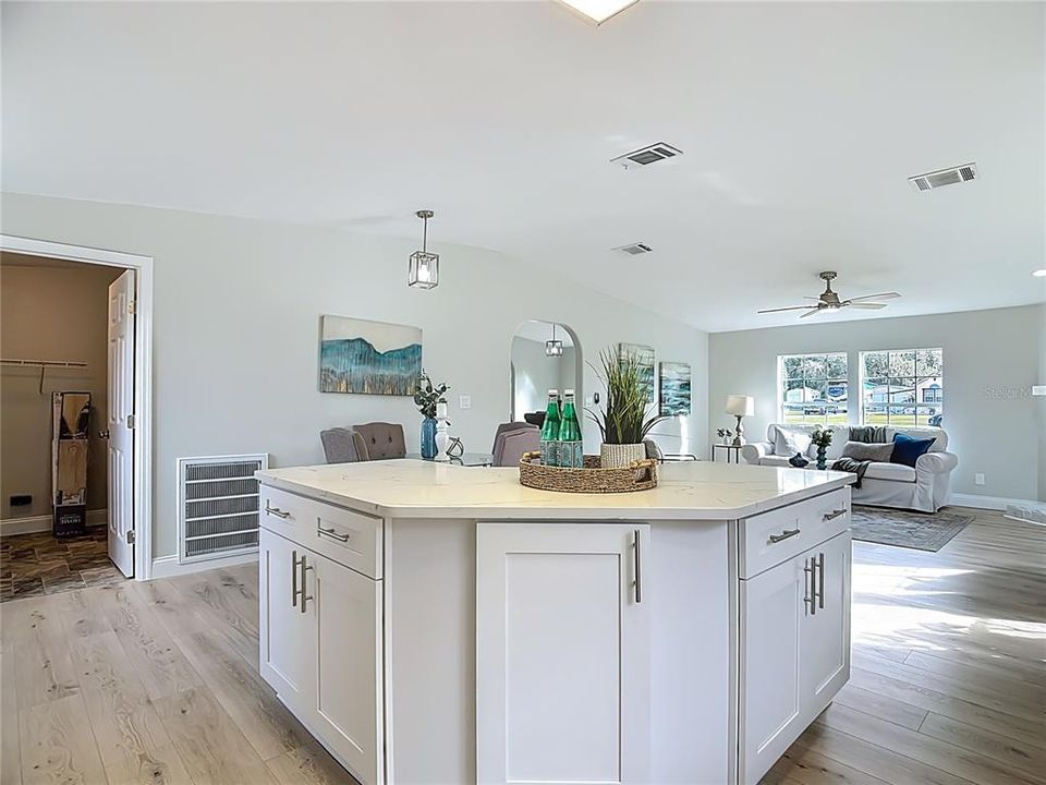 For Sale: $369,900 (3 beds, 2 baths, 2108 Square Feet)