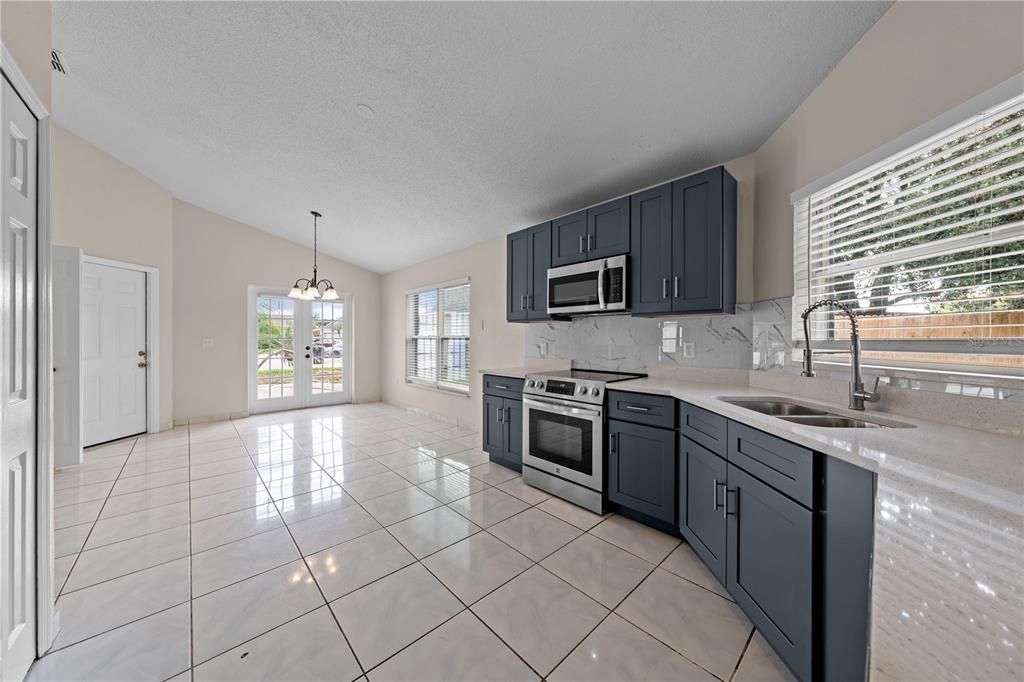 В аренду: $2,000 (3 спален, 2 ванн, 1264 Квадратных фут)