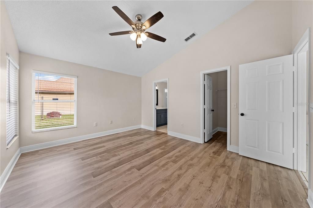 В аренду: $2,000 (3 спален, 2 ванн, 1264 Квадратных фут)