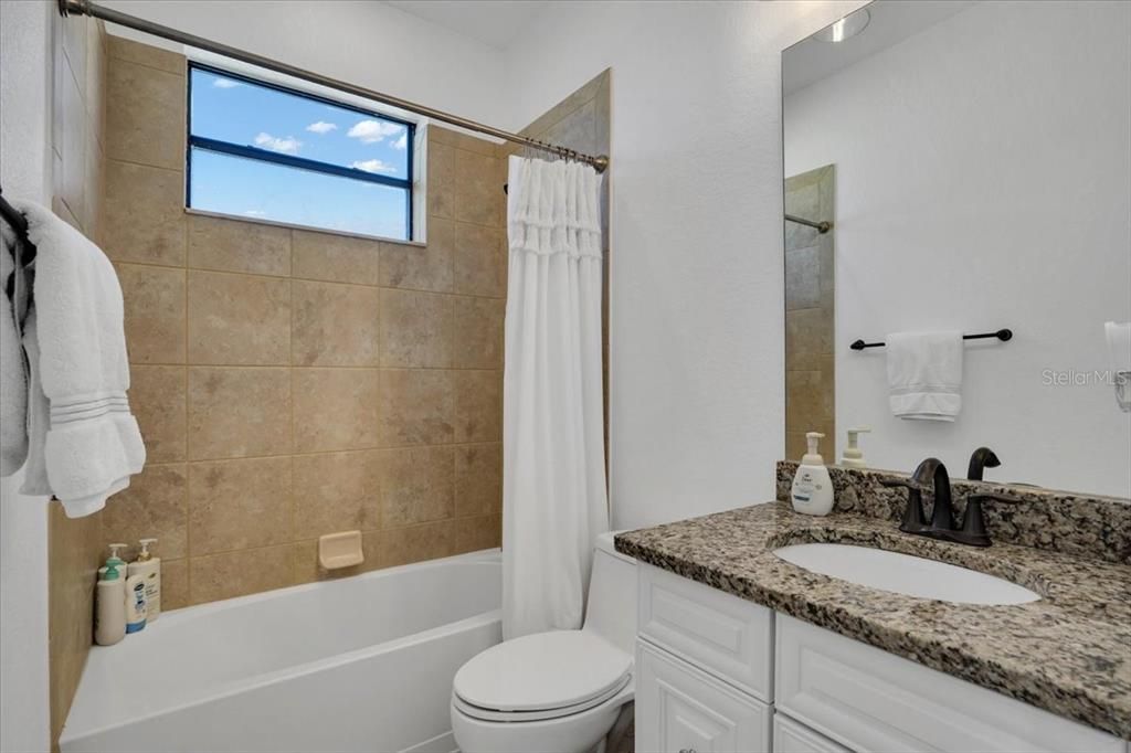 На продажу: $899,000 (6 спален, 4 ванн, 3861 Квадратных фут)