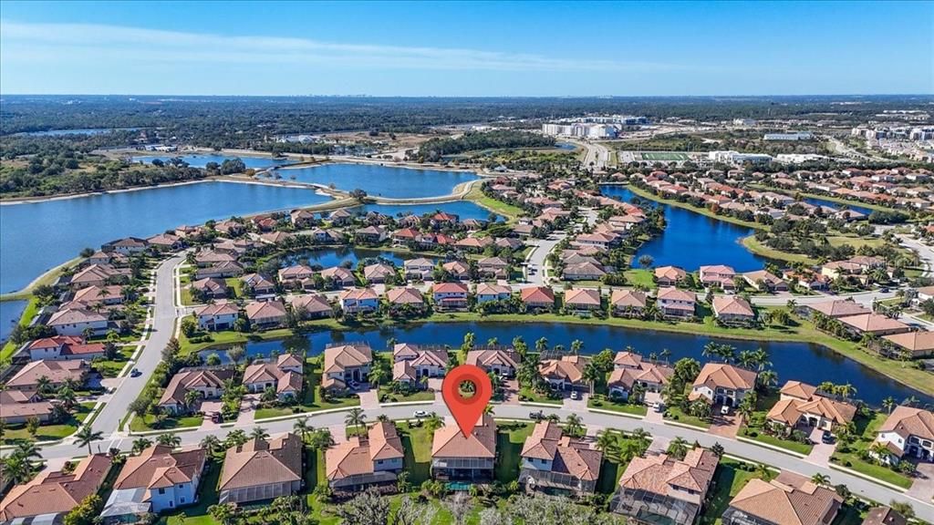 На продажу: $899,000 (6 спален, 4 ванн, 3861 Квадратных фут)