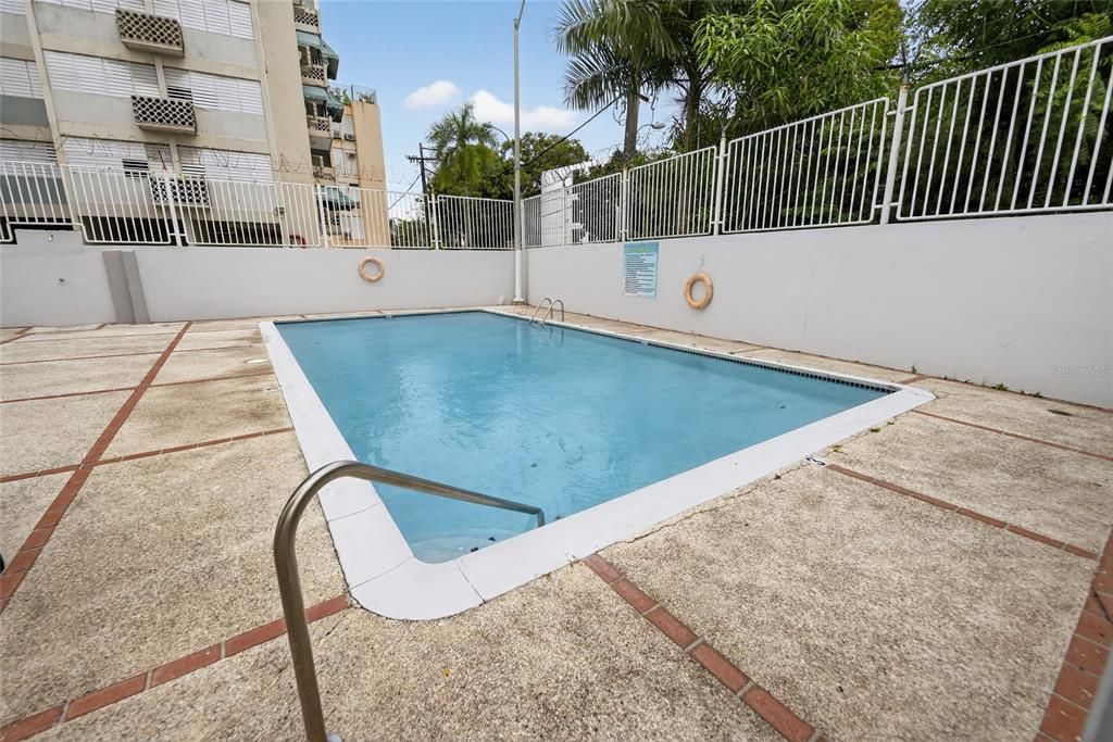 For Rent: $1,900 (1 beds, 1 baths, 620 Square Feet)